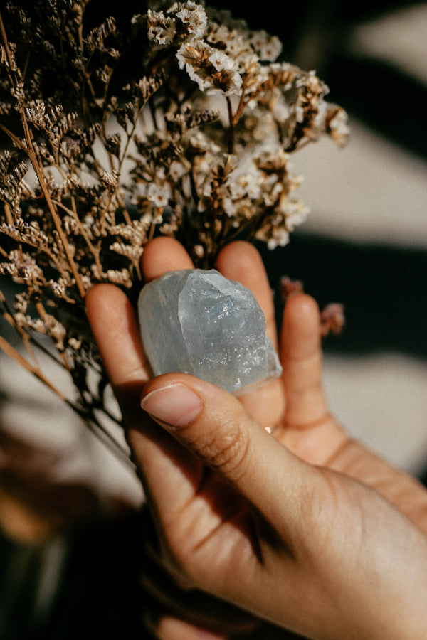 Heart Apotheca - Aquamarine Healing Crystal - Spiritual Blog - Bangkok Thailand